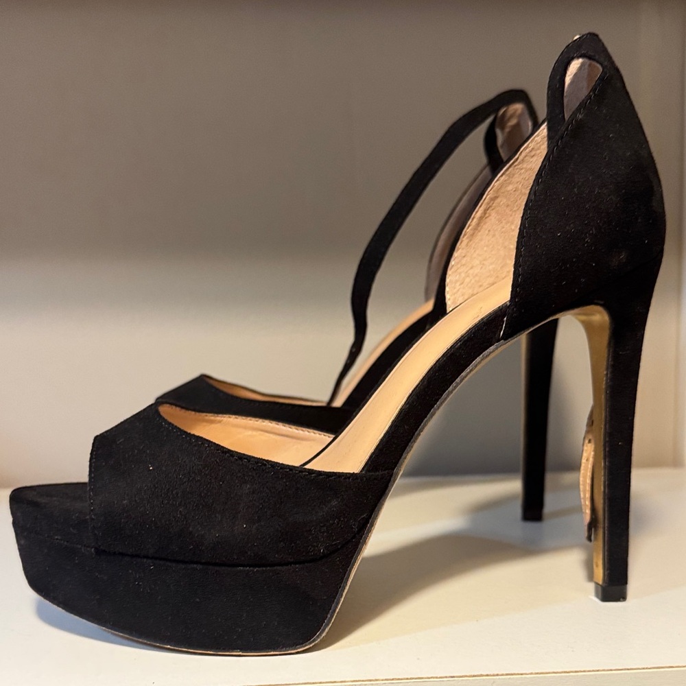 Jennifer Lopez Black Suede Heels